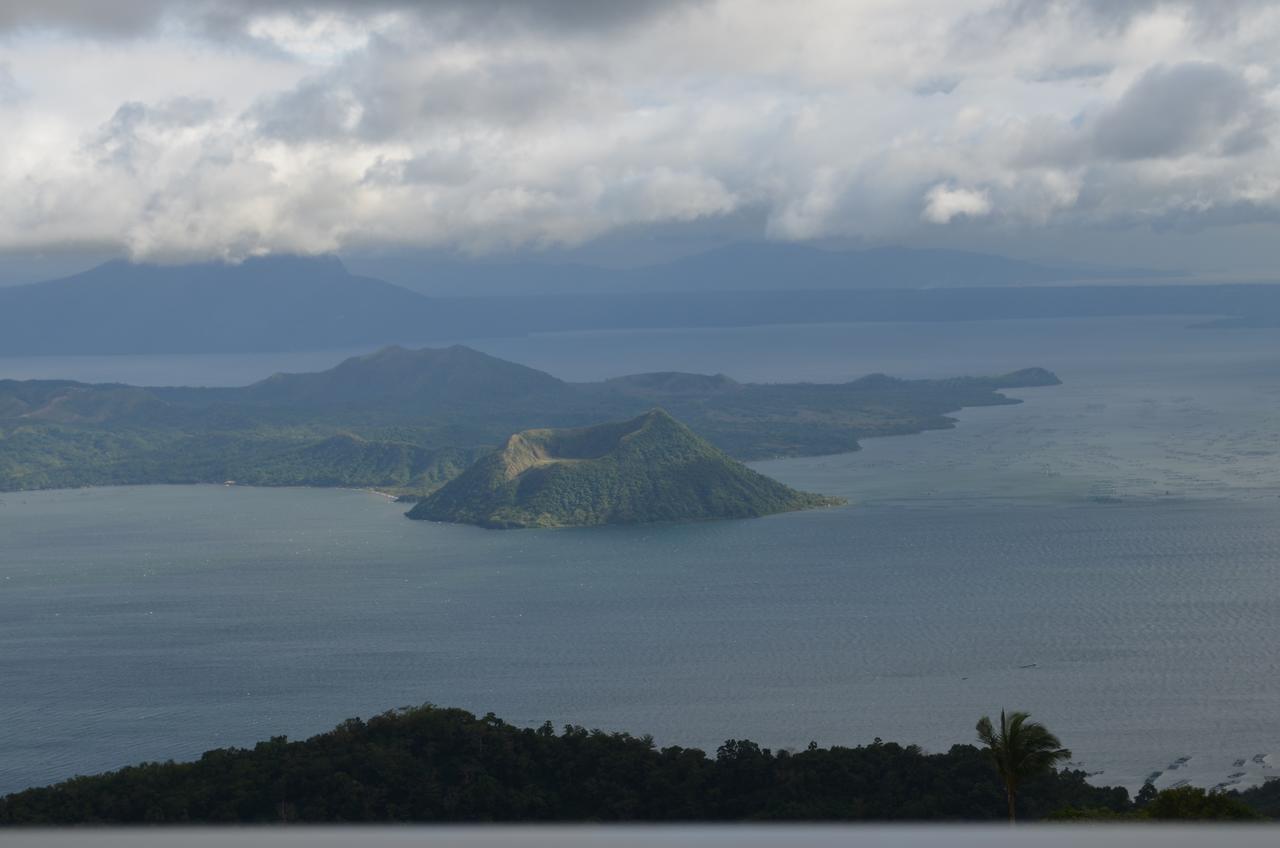 Holy Family Condo At Wind Residences,Tagaytay Tagaytay City Extérieur photo